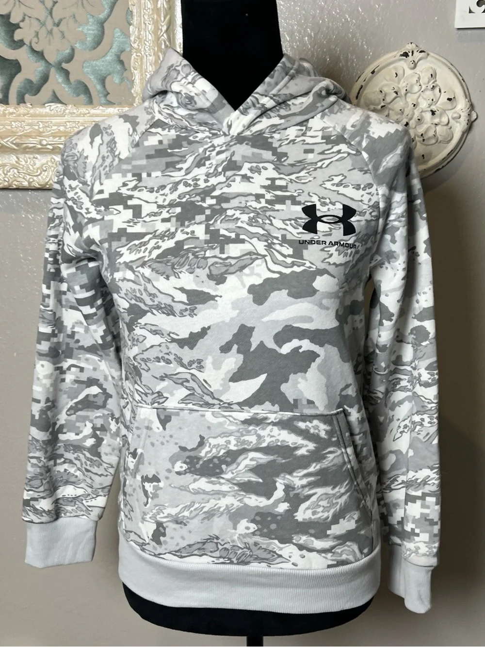 Under Armour White and Gray Camo Pullover Hoodie